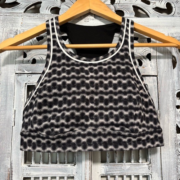 Lululemon Pace Perfect Sports Bra Seawheeze Limited Edition Black/White - Picture 1 of 8